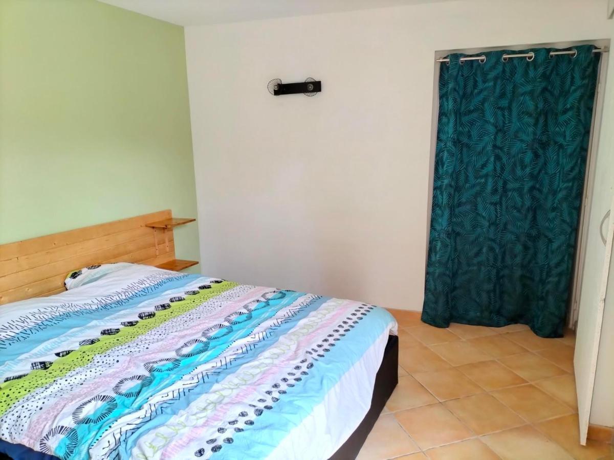 Appartement Au Centre Ville Avec Un Beau Jardin Prive Lannion Buitenkant foto