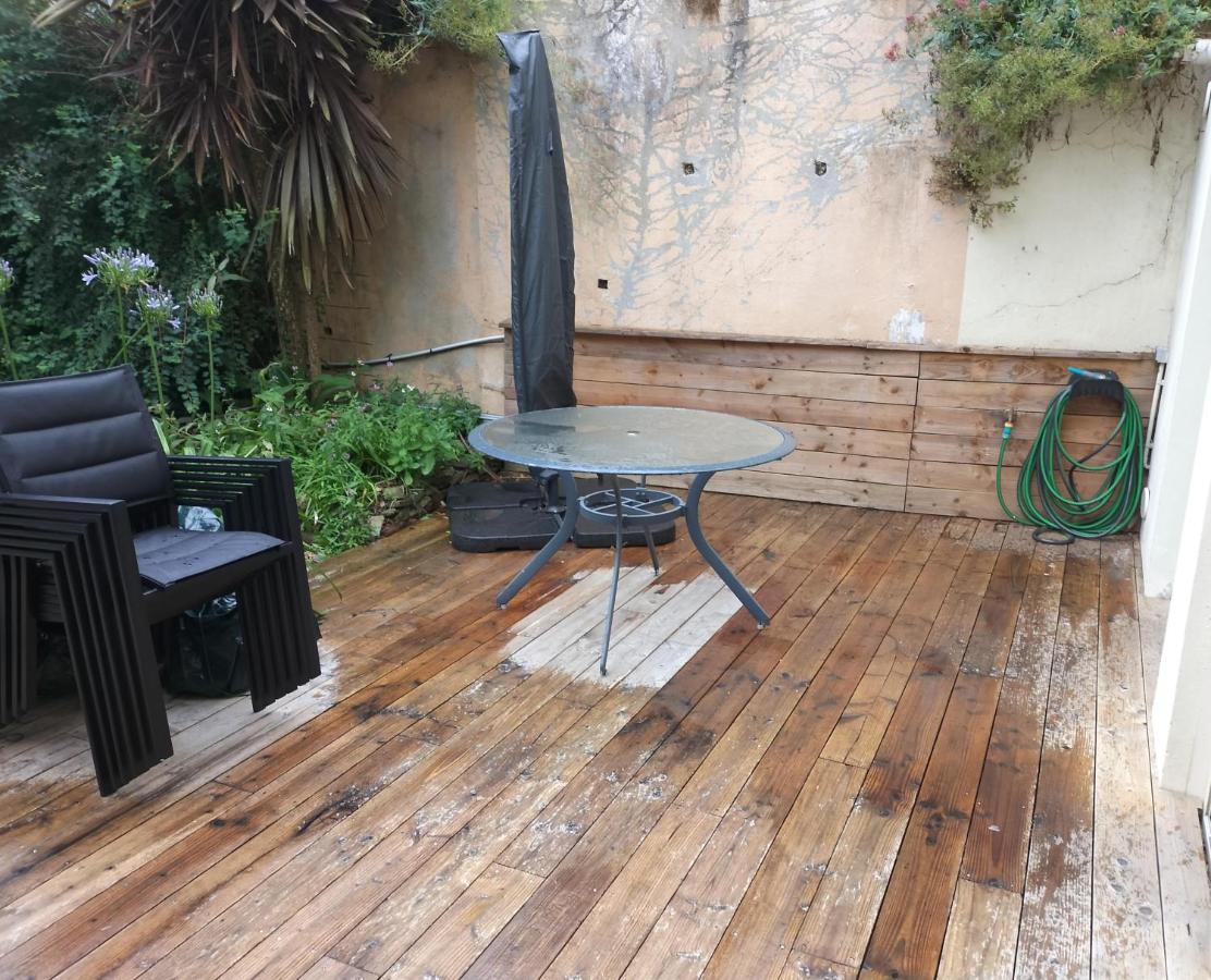 Appartement Au Centre Ville Avec Un Beau Jardin Prive Lannion Buitenkant foto
